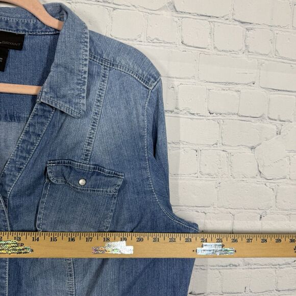 Lane Bryant Blouse Denim Women Size 24 Snap Button Chambray Roll Tab Sleeve Top - Picture 6 of 9